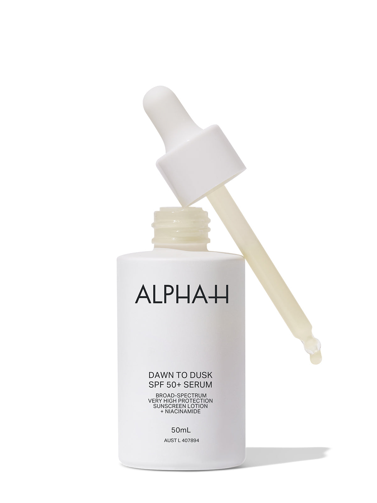 Hakme 推薦 ALPHA-H 廣譜絲柔防曬精華 SPF50+,護膚防曬二合一,質地如精華般水潤,敏感肌適用,幫你精簡晨間護膚步驟。