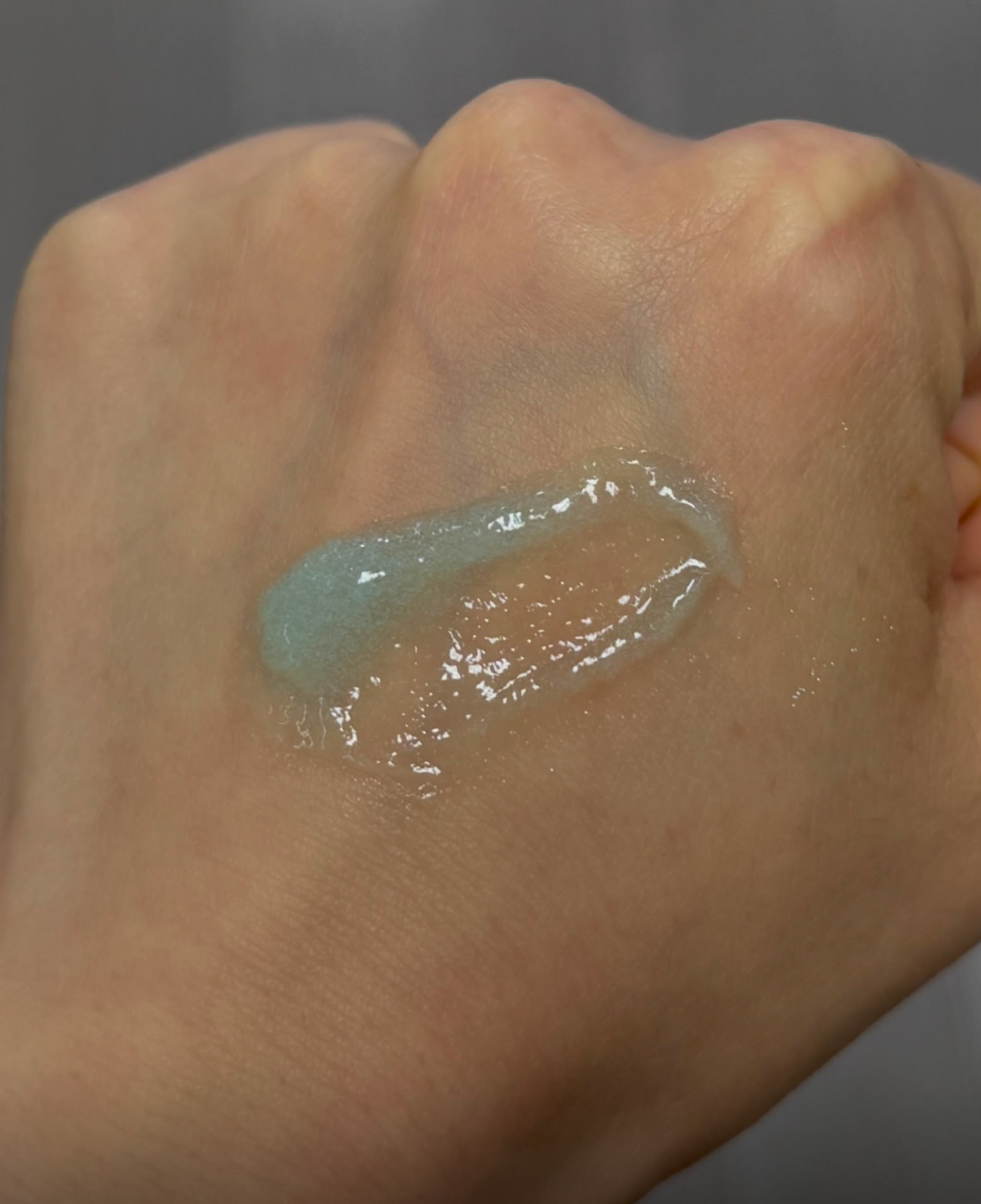 Hakme 實測 Wellmaxx Hyaluron Skin Refining Peeling五重玻尿酸去角質啫喱質地