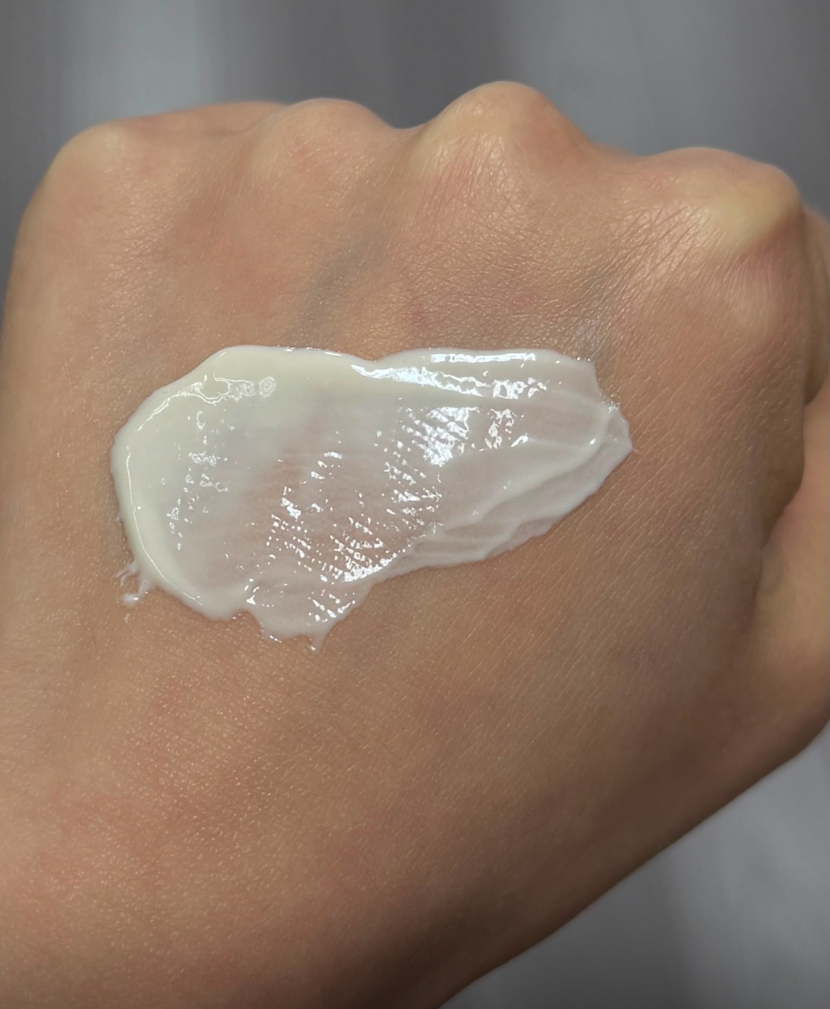 Hakme 實測 Esse Microderm Exfoliator微晶磨砂膏質地
