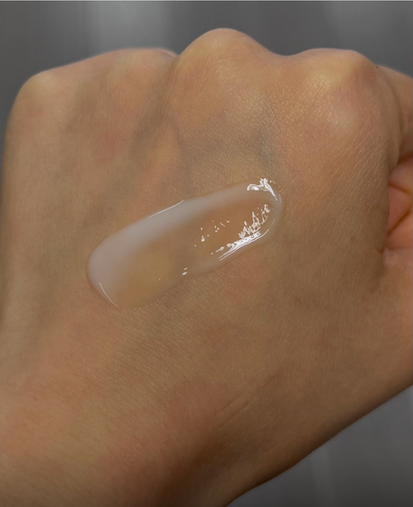 Hakme 實測 Wellmaxx Hyaluron CollagenBooster Serum Concentrate五重玻尿酸胜肽增彈精華質地