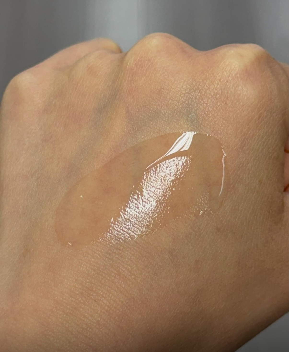 Hakme 實測 Wellmaxx Skineffect Super Hyaluron Concentrate無香料四重玻尿酸特效保濕舒敏安瓶質地